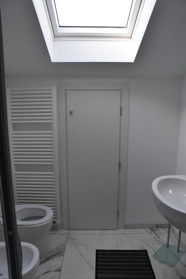 Collina Di Cloe Apartamento Guarene Exterior foto